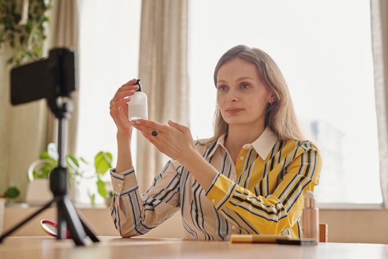 tomoson influencer simple overview